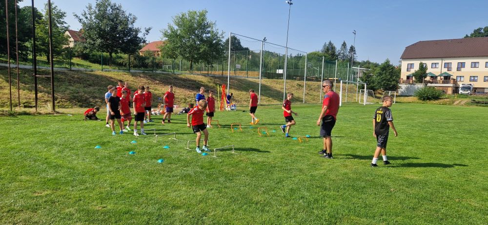 Soustředění v Manětíně mladší a starší žáci